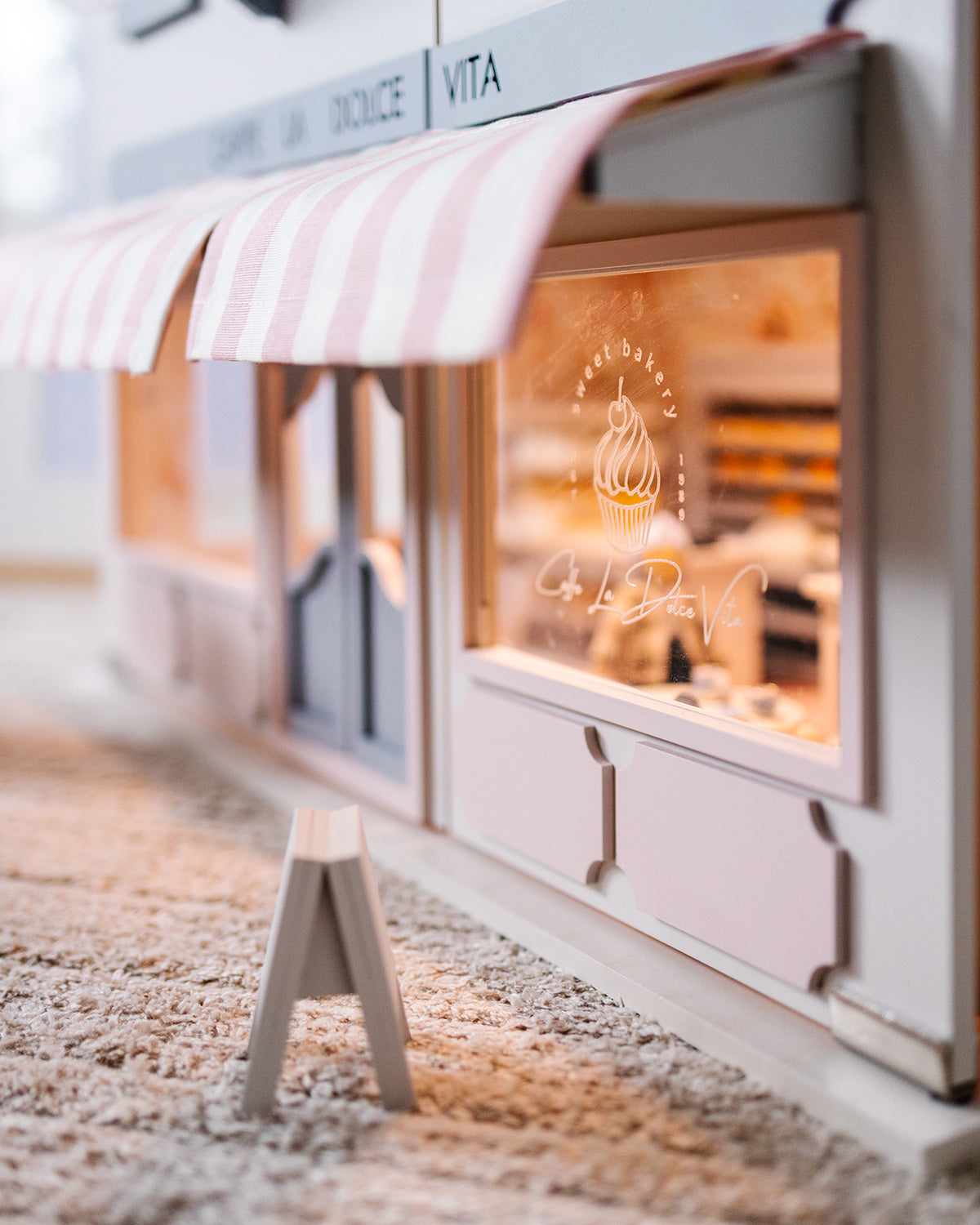 House of Rome – Italian Style Dollhouse with Café & Bakery