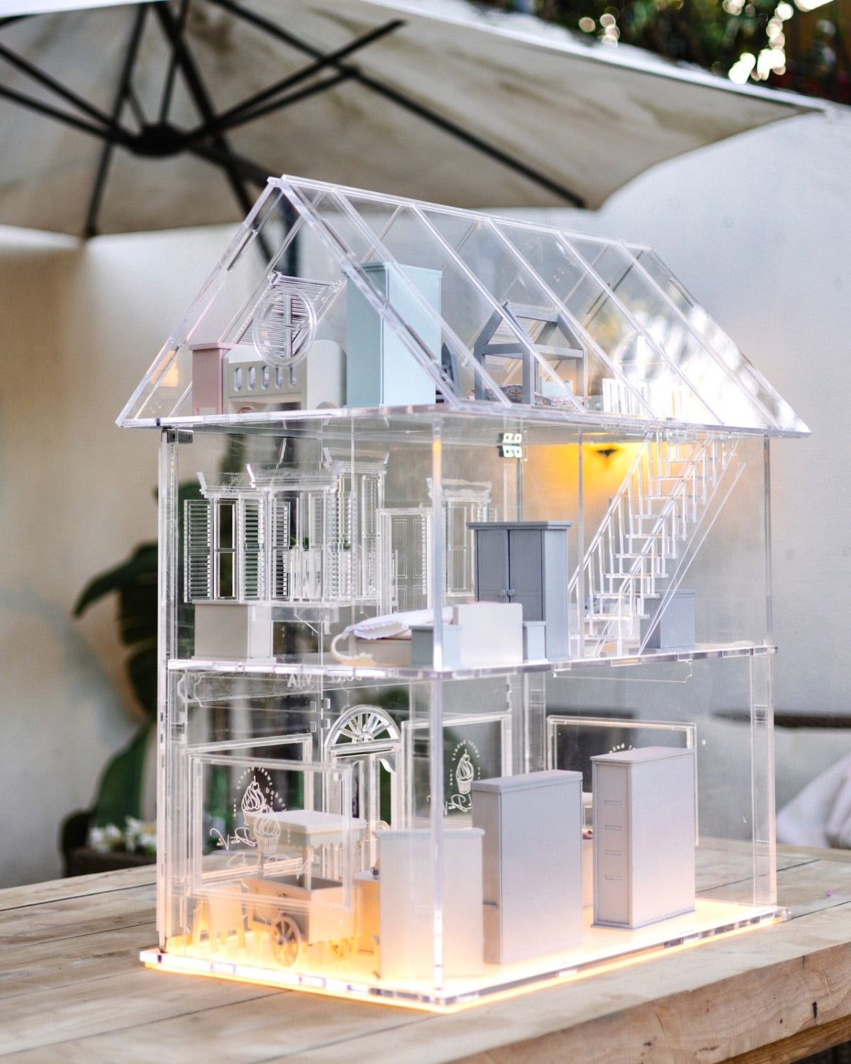 Crystal Rome – Limited Edition Luxury Plexiglass Dollhouse