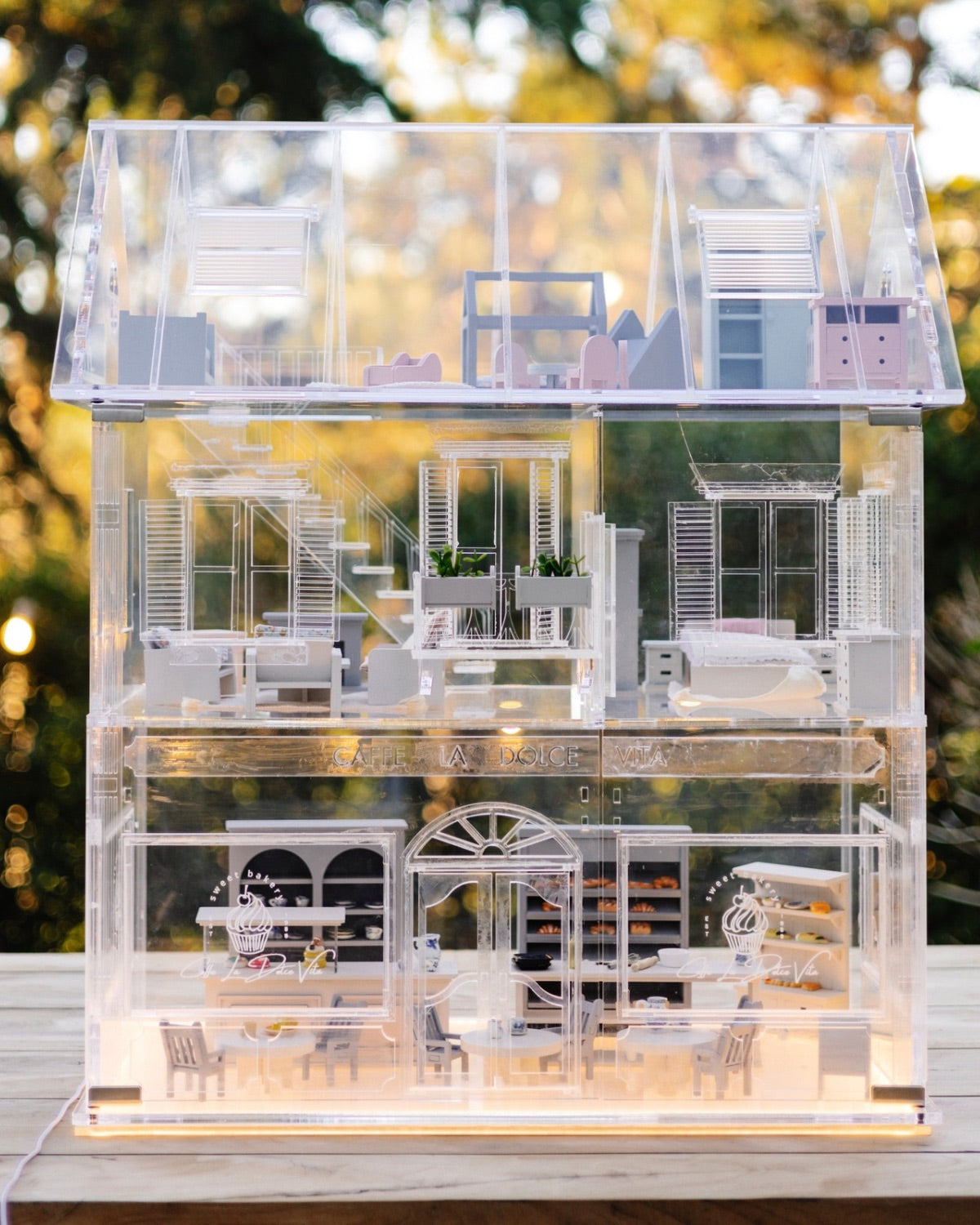 Crystal Rome – Limited Edition Luxury Plexiglass Dollhouse