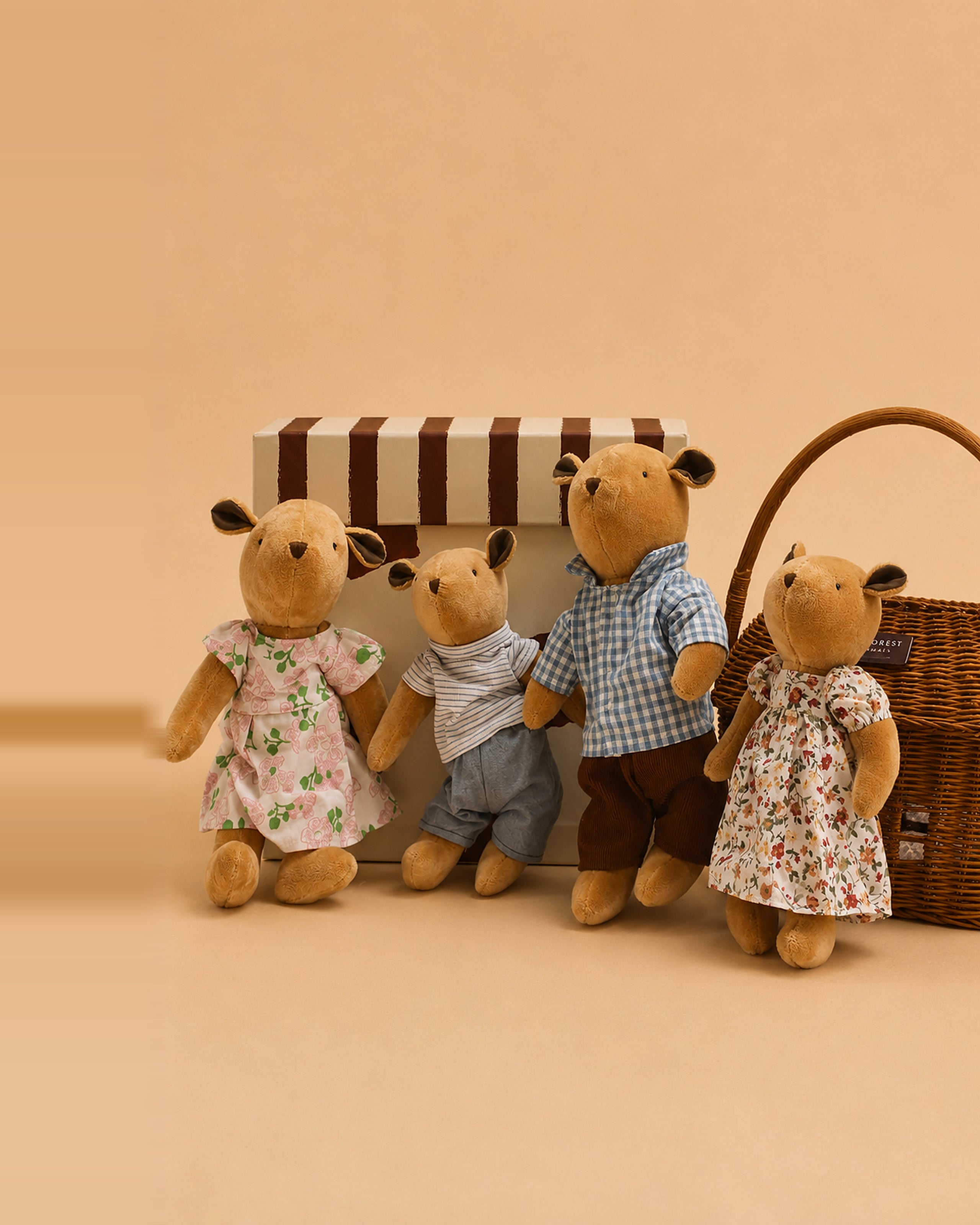 The Thompson Family Grand bear dolls displayed with their shop-style gift box.