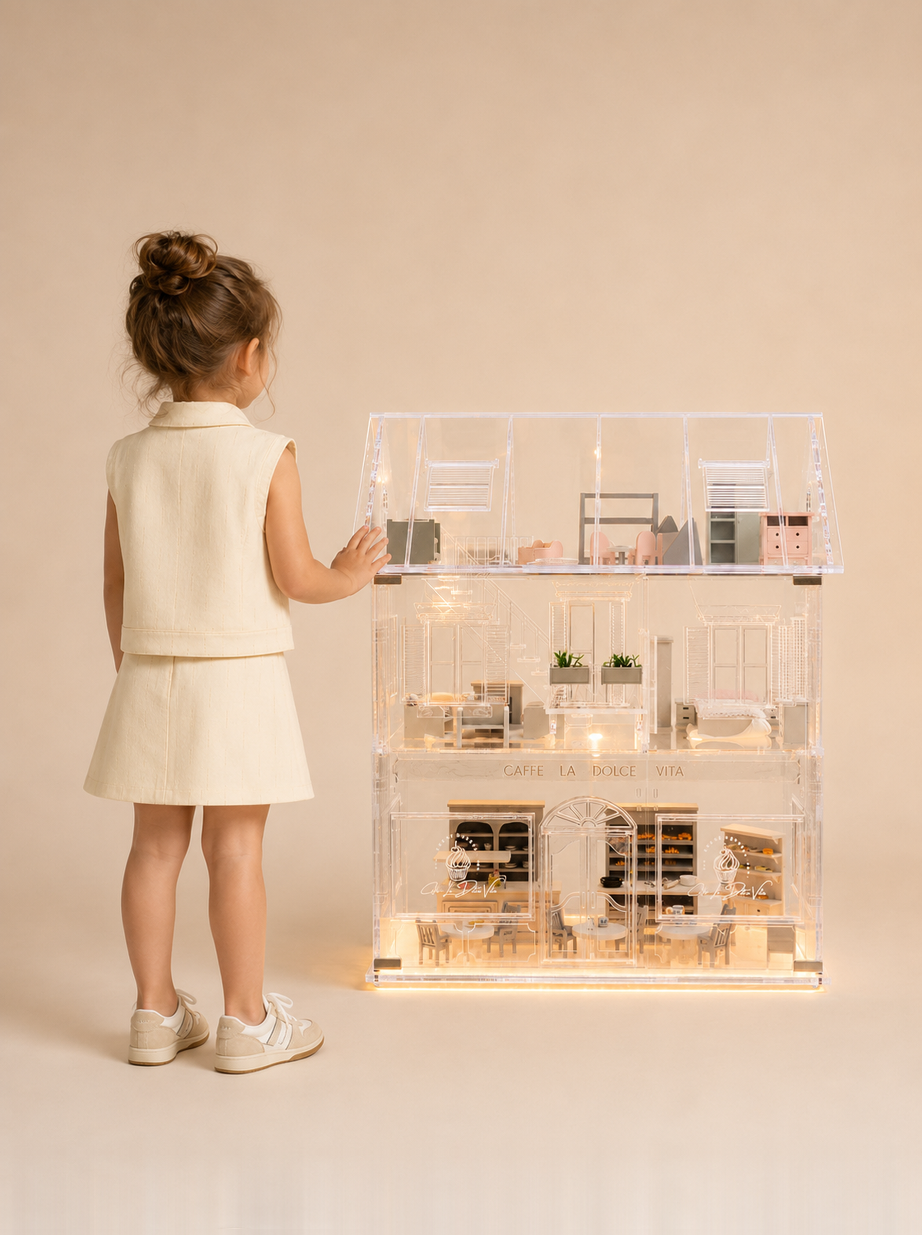 Crystal Rome Collector's Edition with illuminated interiors and transparent exterior.