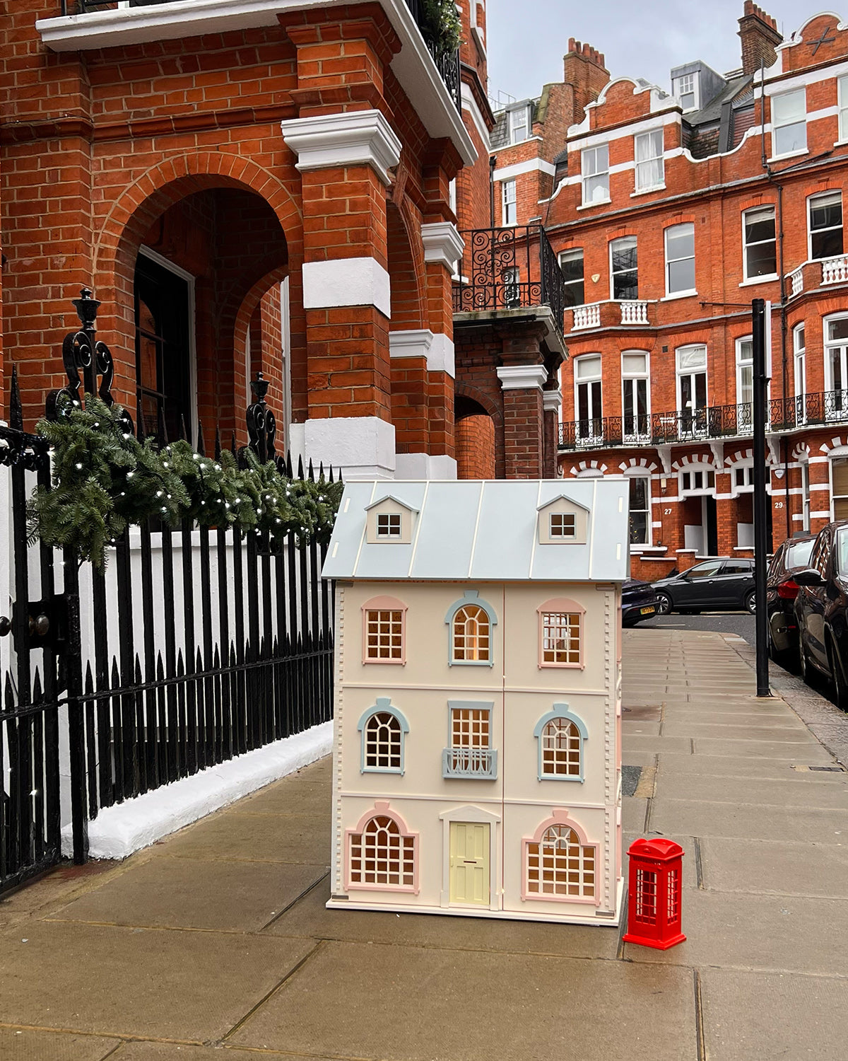 House of London – 4-Storey London Dollhouse