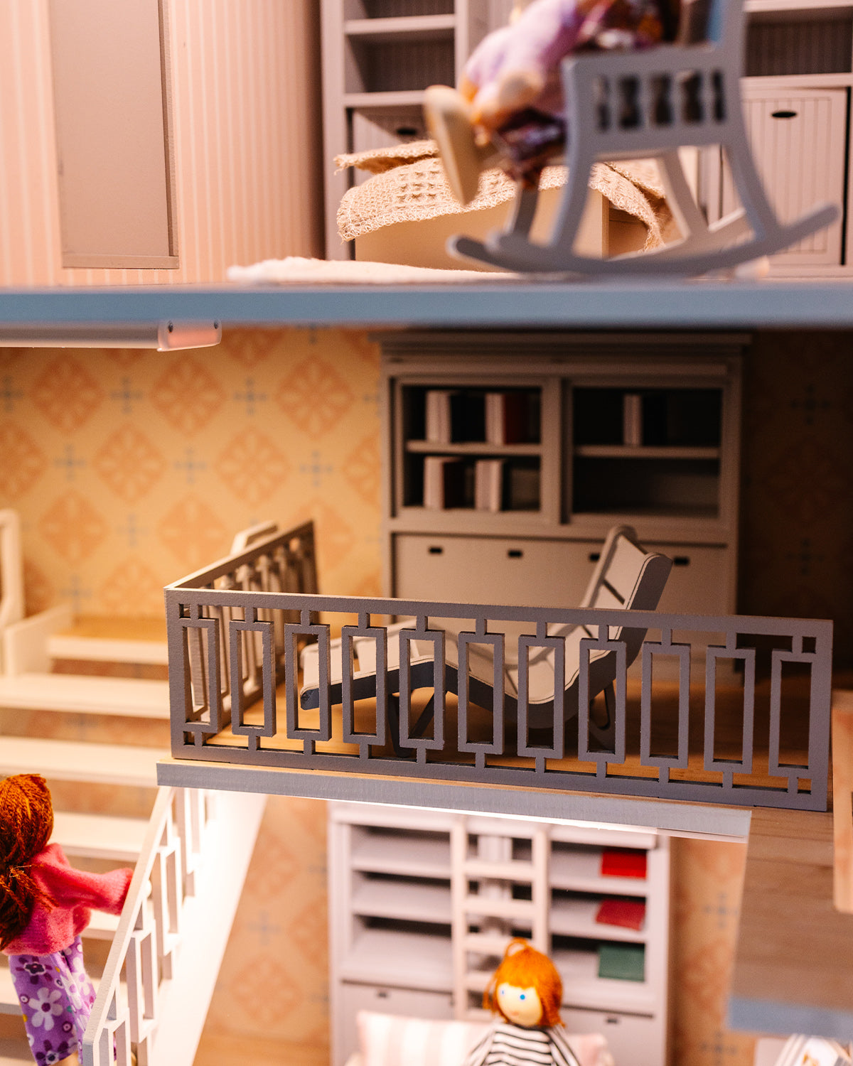 House of New York - Giant Dollhouse