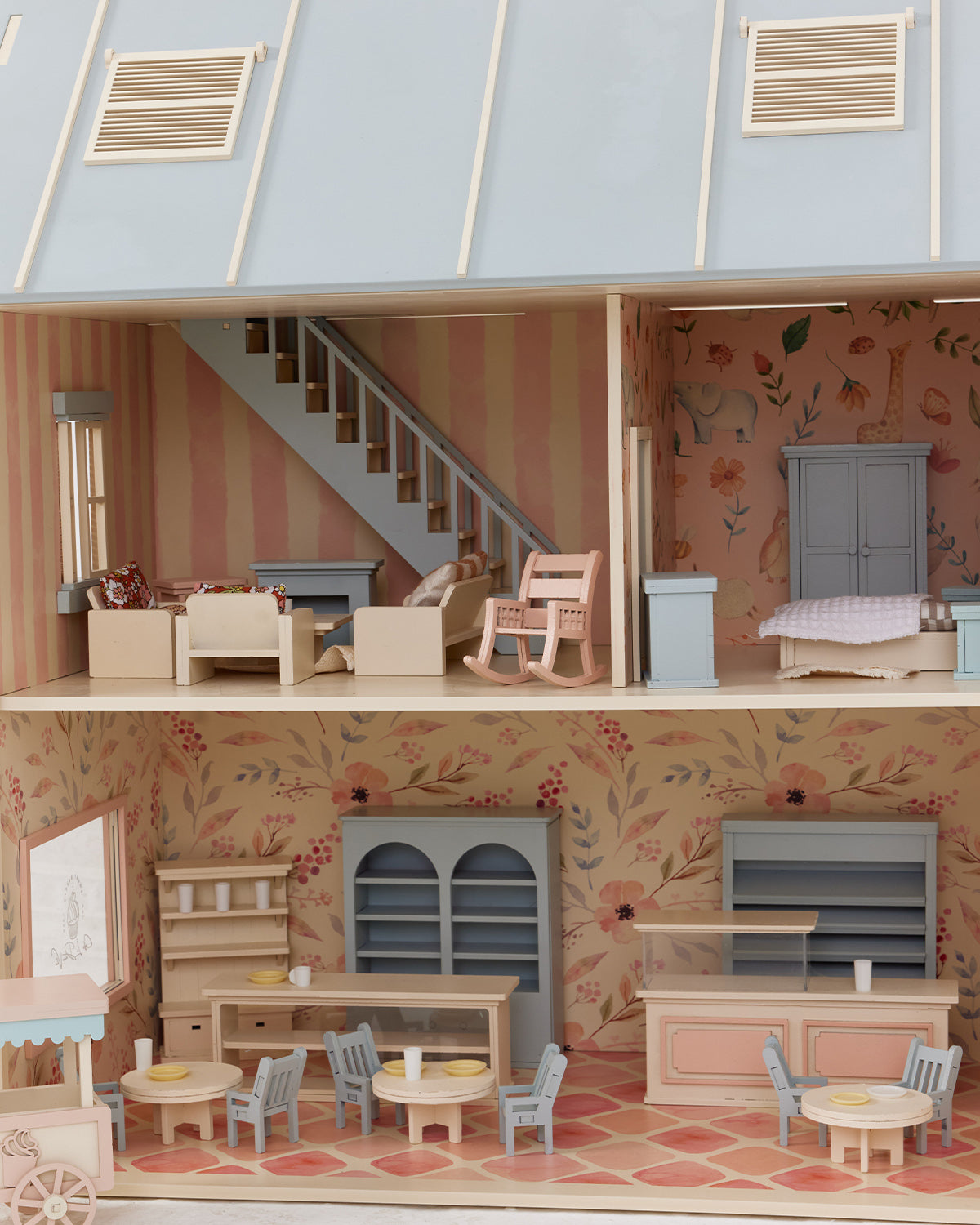 House of Rome – Italian Style Dollhouse with Café & Bakery