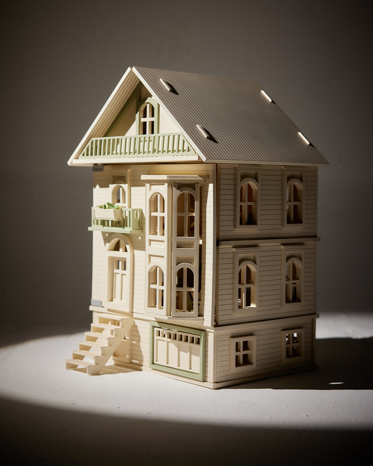 House of San Francisco – Luxury Wooden Dollhouse for Timeless Play