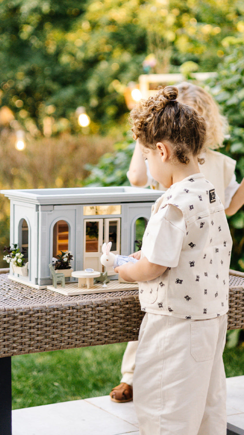 La Fleuriste de Camille – Wooden Flower Shop by Little Forest Animals