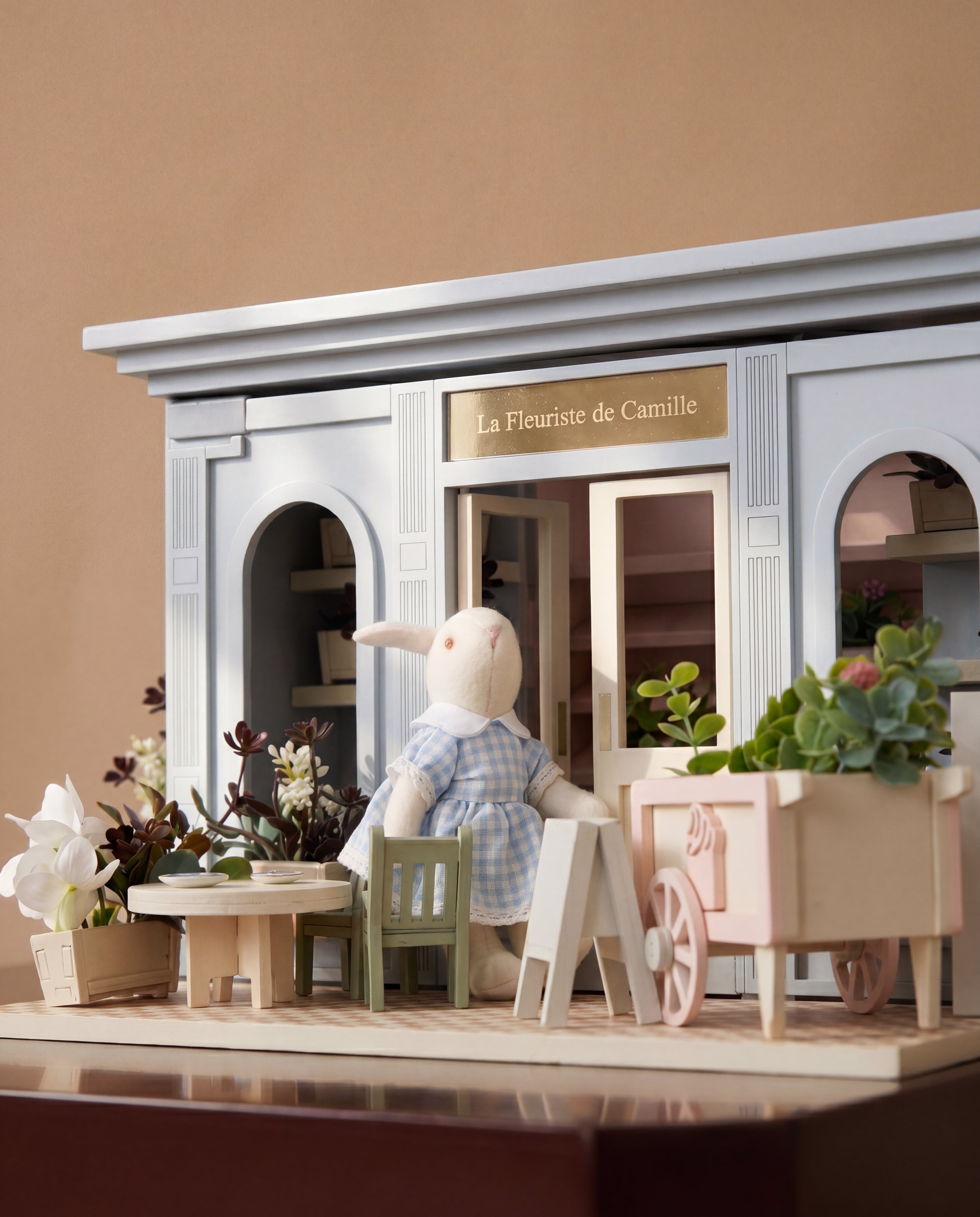 La Fleuriste de Camille – Wooden Flower Shop by Little Forest Animals
