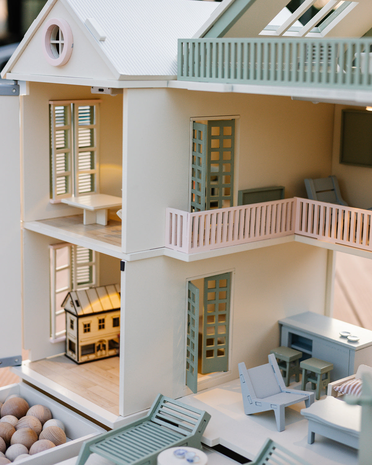 House of Palm Beach Dollhouse