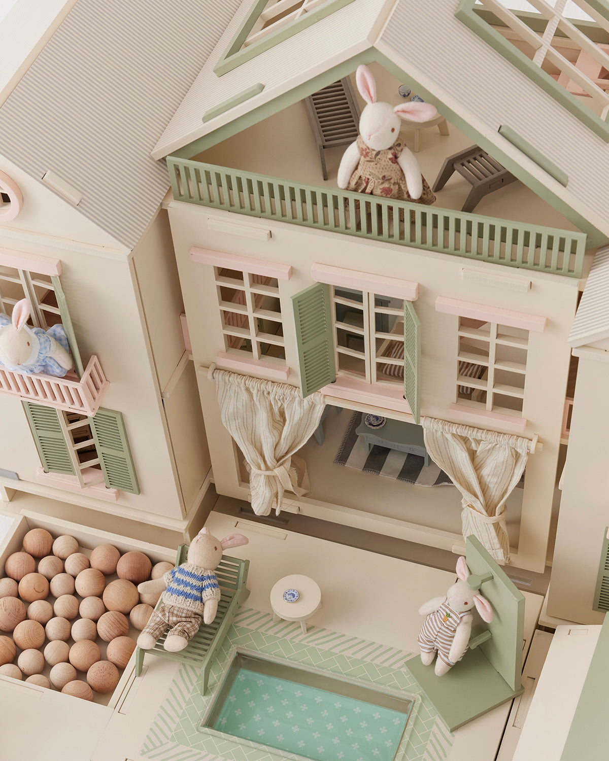 House of Palm Beach Dollhouse