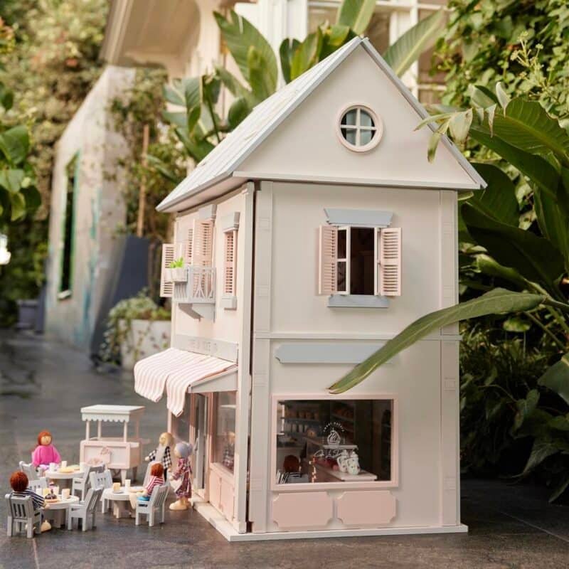 Wooden vs. Plastic Dollhouses: Which One Is Better for Your Child?