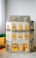 House of Paris – A Tale of Parisian Magic - Image 2