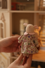 The Bellevue Family - Image 4